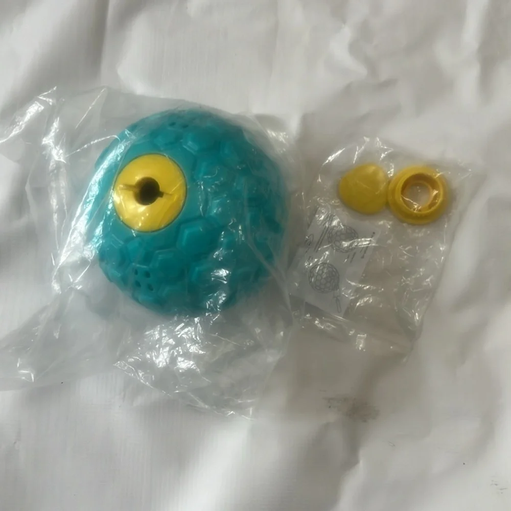PETINIK‎ GIGGLING PUZZLE FOOD DISPENSING BALL INTERRACTIVE FEEDER TOY FOR DOGS